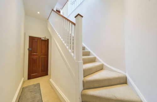 St Albans House | St Albans Modern Hideaway Retreat