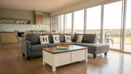 Fingal Apartment | St Andrews Beach Golf Club Apartment 8 03