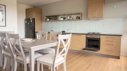 Fingal Apartment | St Andrews Beach Golf Club Apartment 8 03