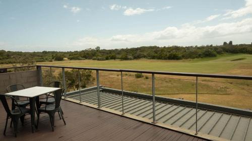 Fingal Apartment | St Andrews Beach Golf Club Apartment 8 03