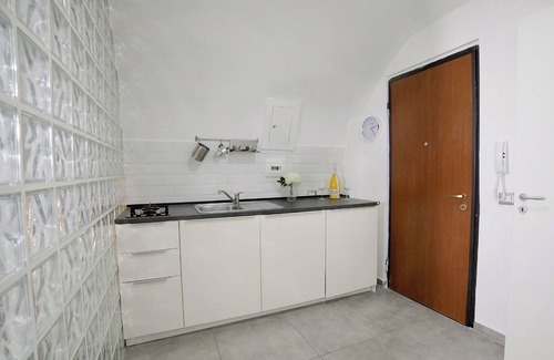 Quartieri Spagnoli House | St. Anne House