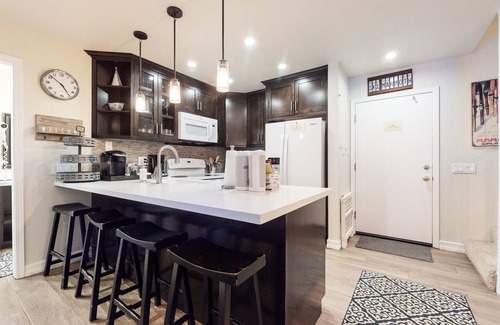 Mammoth Lakes Condo | St. Anton 54 Steps to Canyon Lodge, Remodeled, Covered Parking by RedAwning