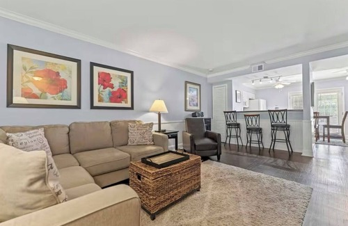 Butler Beach House | St. Augustine Beaches - Private Beach - Charming and Quiet Townhouse