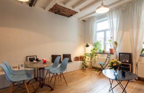 Dansaert Apartment | St Catherine Duplex Residence