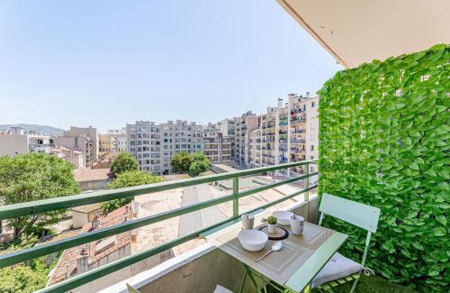 Saint-Lazare Apartment | St Charles : Confortable+ Balcon