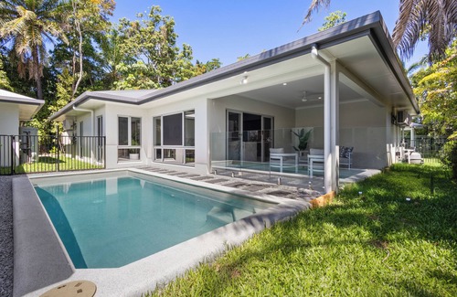 Port Douglas Villa | St Crispins Villa 2 with private heated pool