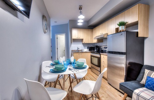 Plateau Mont Royal Condo | St.Denis Best Downtown 2 Bedroom Apartment