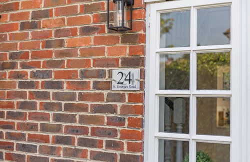 Sandwich House | St George’s is a modern and stylish detached holiday home, perfect for families or friends wanting t