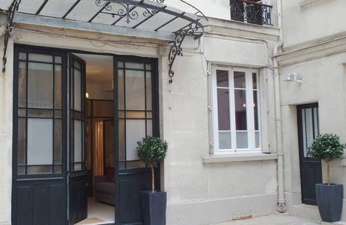 Notre-Dame-des-Champs Apartment | St Germain Elegant - 2 bedrooms apartment