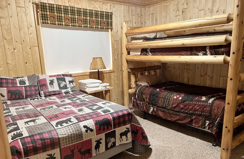 St Germain Cottage | St. Germain Lakehouse, Dog Friendly, Hard Sand/ Clear Water & Private Pier