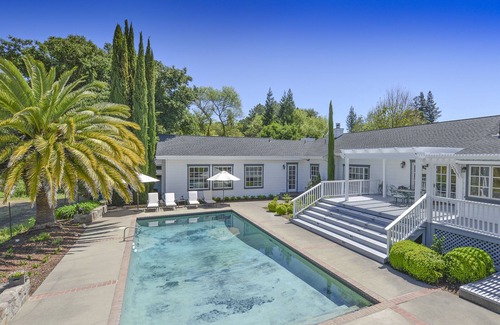 St. Helena House | St. Helena, walk to town, on vineyard, pool, one acre/private, Permit STR25-001