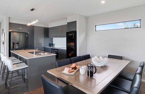 Stieglitz House | St Helens Beach House