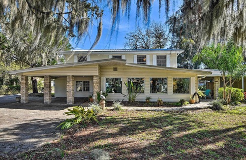 Crescent City House | St Johns River Canal Home w/Grill!