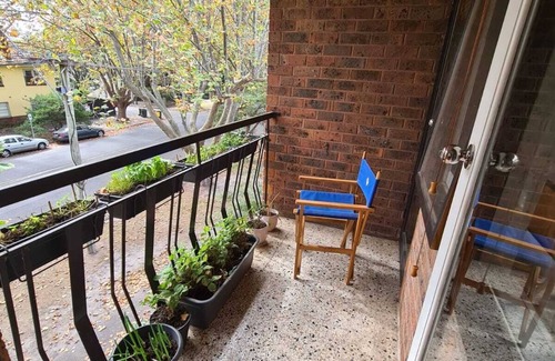 St Kilda Apartment | St Kilda Grand Prix apartment