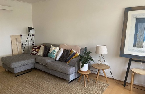 St Kilda Apartment | St Kilda Grand Prix apartment