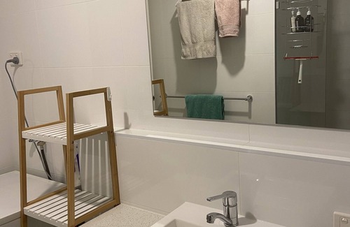 St Kilda Apartment | St Kilda Grand Prix apartment