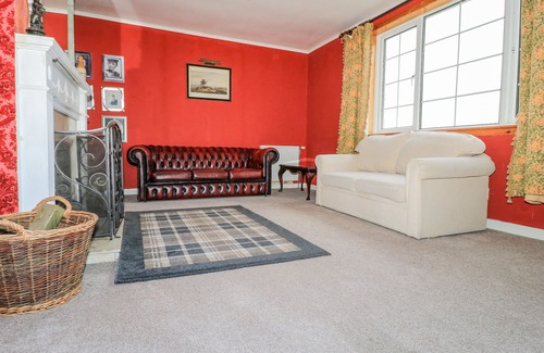 Baleshare Cottage | ST. KILDA, pet friendly, with open fire in Lochmaddy, North Uist