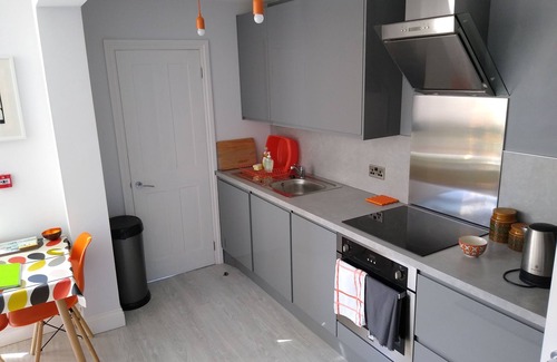 St Leonards-On-Sea Apartment | St Leonards/Hastings - stylish flat with own private garden