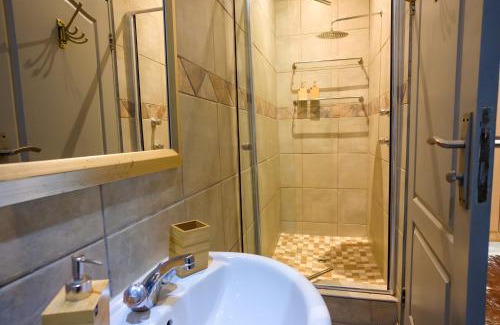 St. Lucia House | St Lucia Livingston Lodge