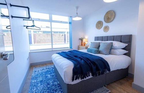 Eccles Apartment | St Mary's Church OneBedroom Apartment by Sojo Stay