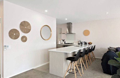 Queenstown House | St Matthews Views - Cecil