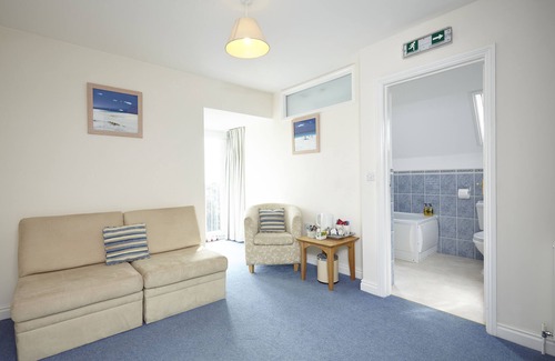 Ventnor House | St Maur