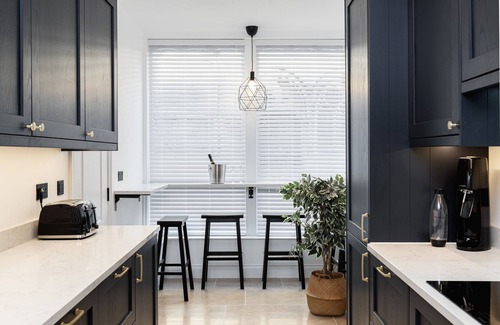 Bath House | St Paul's House - City Centre Townhouse with roof terrace
