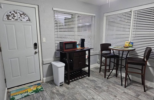 Historic Uptown Apartment | St Pete Historic Uptown Prime Location Studio