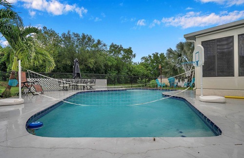 Shore Acres House | St.Pete Pool Paradise