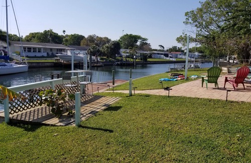 Coquina Key House | St. Petersburg Tampa Bay Side Island Water Home
