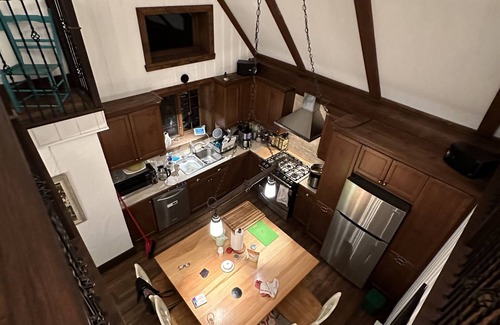 Saint-Sauveur Ski Chalet | St Sauveur Chalet; easy access to nearby ski hills and village; pet friendly