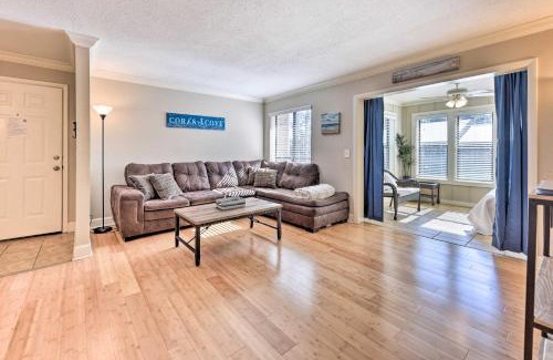 Saint Simons Heights Apartment | St Simons Island Condo Getaway 2 Mi to Beach