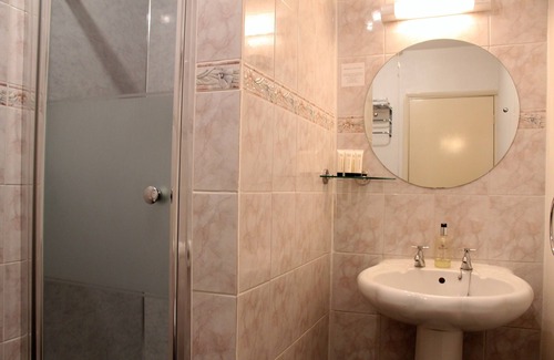 Canterbury House | St. Stephens Guest House