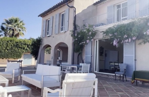 Saint-Tropez Villa | St-Tropez✨Villa Panoramic seaview ☀️Byblos(3min by foot) beach private access