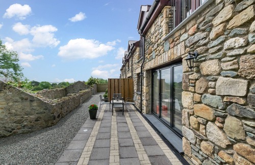 Bodorgan House | Stabal Marian - Three Bedroom House, Sleeps 6