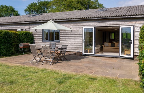 Petersfield Cottage | Stable Cottage - Beautiful Family Property in Rural Hampshire