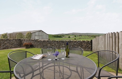 Airton Cottage | STABLE COTTAGE - IFU