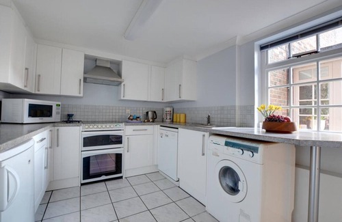 Royal Tunbridge Wells House | Stable Mews Cottage - Two Bedroom House, Sleeps 4