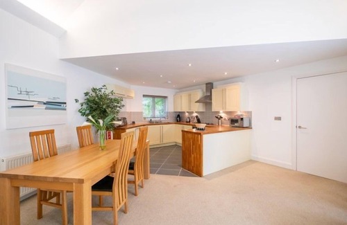 Carnon Downs Cottage | Stables Cottage (pet free)