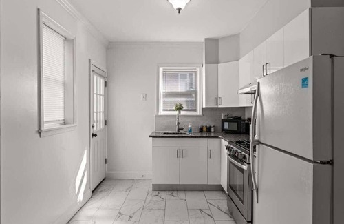South Philadelphia House | Stadium District Quarters | 3 Bedrooms + Game Room