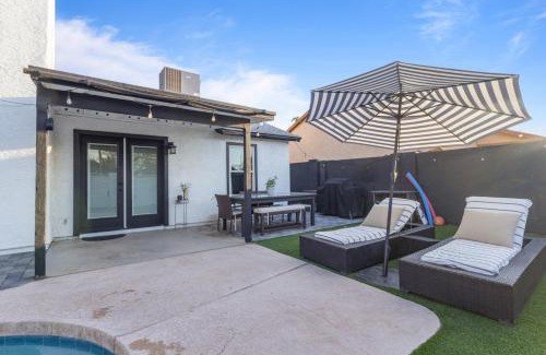 Glendale House | Stadium Retreat 3Br Pool, Games, Relaxing Oasis