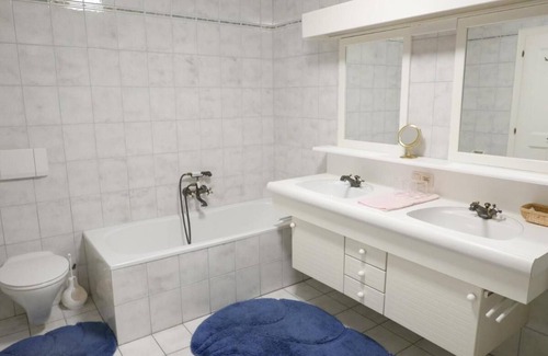 Hallein House | Stadthaus Franz Josef - Franz apartment for 4 to 6 people in Hallein near Salzburg