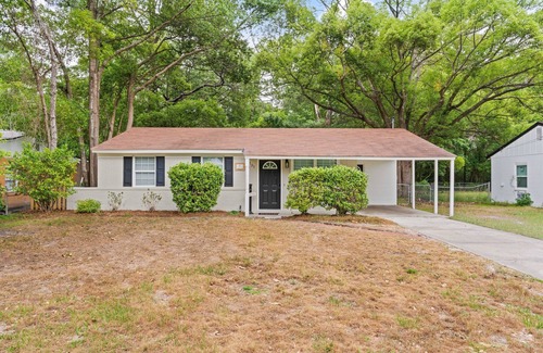 Country Club Estates House | Stafford Oaks | 3 Bed, 1 Bath