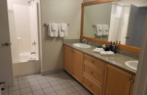 Cathedral City Resort | Stagecoach 2025 One Bedroom with Full Amenities Worldmark Cathedral City, Indio