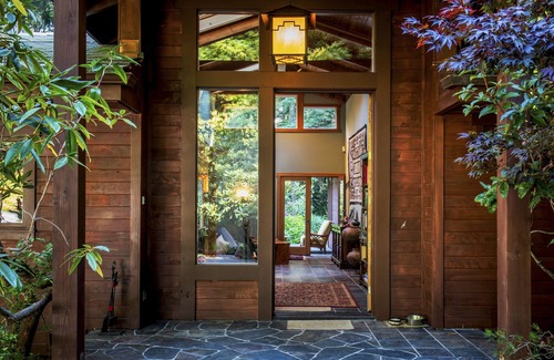 Trinidad House | Stagecoach Botanical Gardens