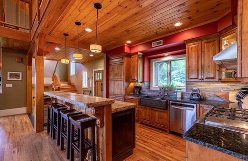 Boone House | Stags Leap in Yonahlossee Pool Table, Indoor Pool, Tennis Courts
