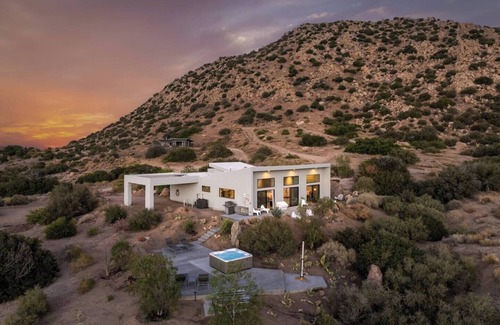 Pioneertown House | Stairway To Heaven By The Cohost Company