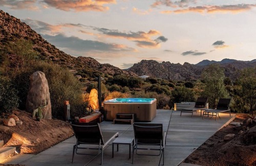 Pioneertown House | Stairway To Heaven By The Cohost Company