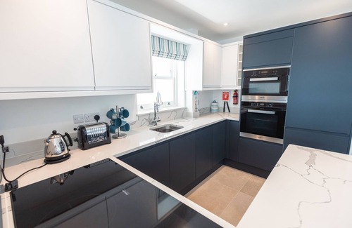 Mudeford Apartment | Staithe End - a brand new first floor apartment with stunning views over Mudeford Quay