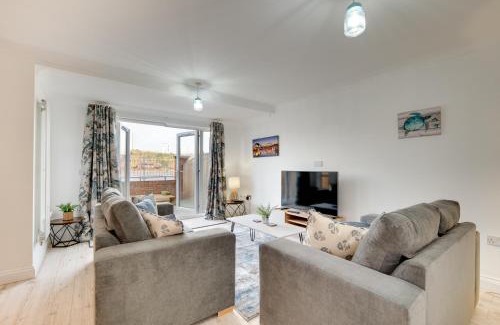 Newcastle-upon-Tyne Apartment | Staithes House - By Week2Week